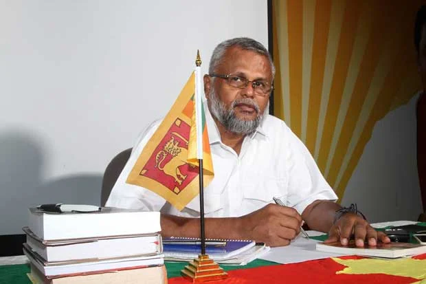 துப்பாக்கி விவகாரத்தில் சிக்கிய டக்ளஸ் தேவானந்தாவுக்குப் பிணை: வெளிநாடு செல்ல நீதிமன்றம் தடை