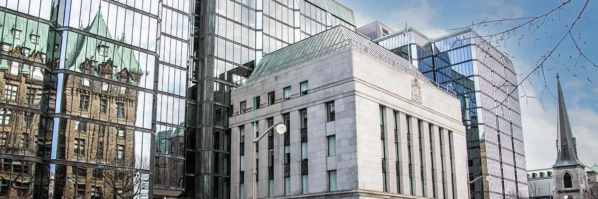 கனடாவில் மத்திய வங்கி வட்டி விகிதத்தைக் மீண்டும் குறைத்தது – மந்தமான பொருளாதாரத்திற்கு ஊக்கம்!