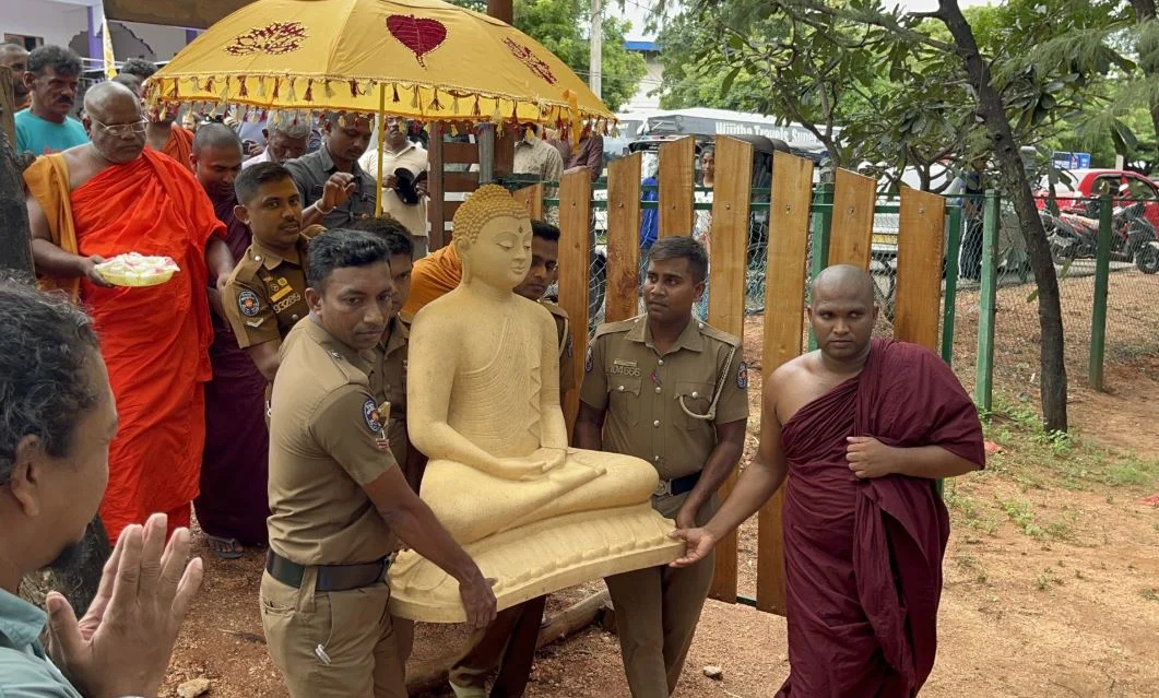 திருகோணமலையில் சட்டவிரோத புத்தர் சிலை! இலங்கை அரசியலில் பதட்டம்!
