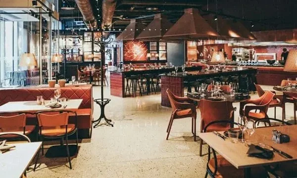 சரிந்துவரும் உணவுத்துறை வர்த்தகம்: 2026-ல் 4000 உணவகங்கள் மூடப்படும் அபாயம்!