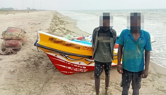 மன்னார் கடற்பரப்பில் அதிரடி நடவடிக்கை: போதைப்பொருள் கடத்தல் சந்தேகத்தில் இருவர் கைது – டிங்கி படகும் பறிமுதல்