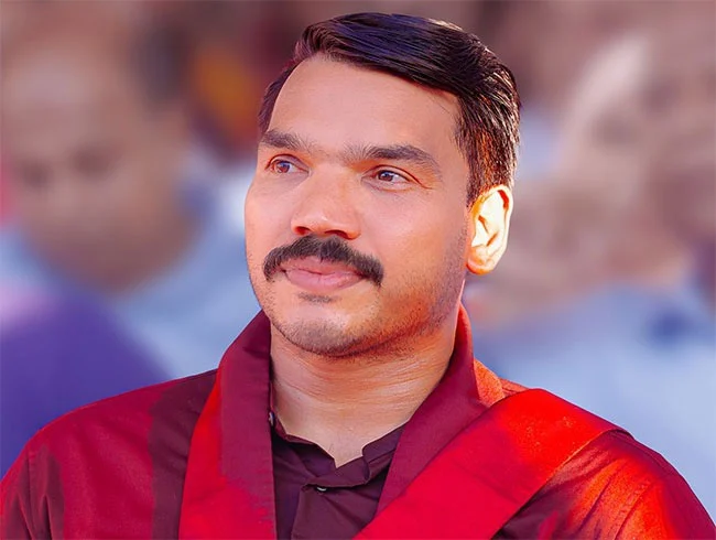 மாணவர் போராட்டங்களால் முடங்கியது நாமல் ராஜபக்சவின் Oxford உரை: லண்டனில் தொடரும் எதிர்ப்பு