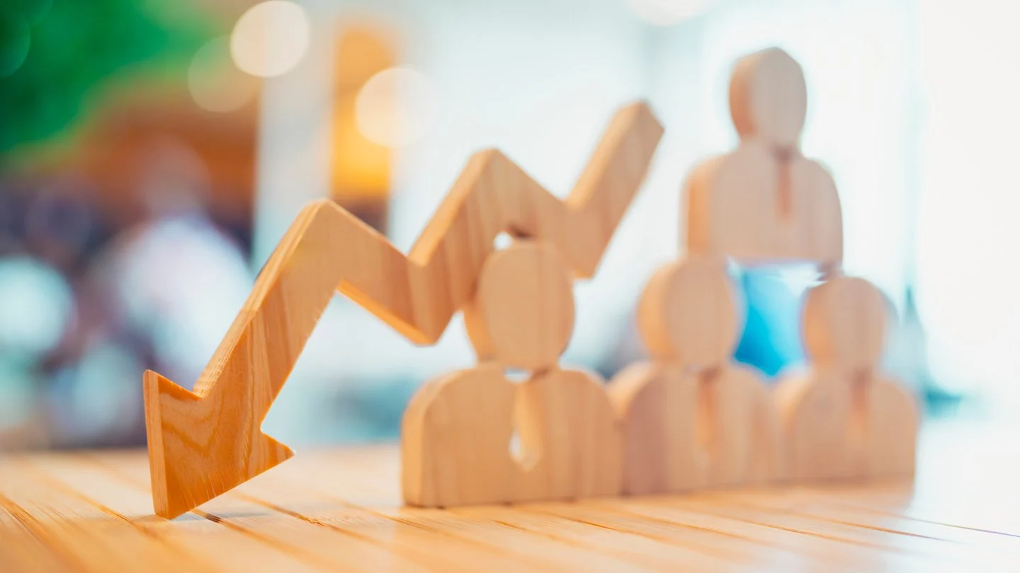 கனடாவில் வேலைவாய்ப்புச் சரிவு: பிப்ரவரி மாதத்தில் 84,000 வேலைகள் இழப்பு – வேலையின்மை விகிதம் 6.7 சதவீதமாக உயர்வு