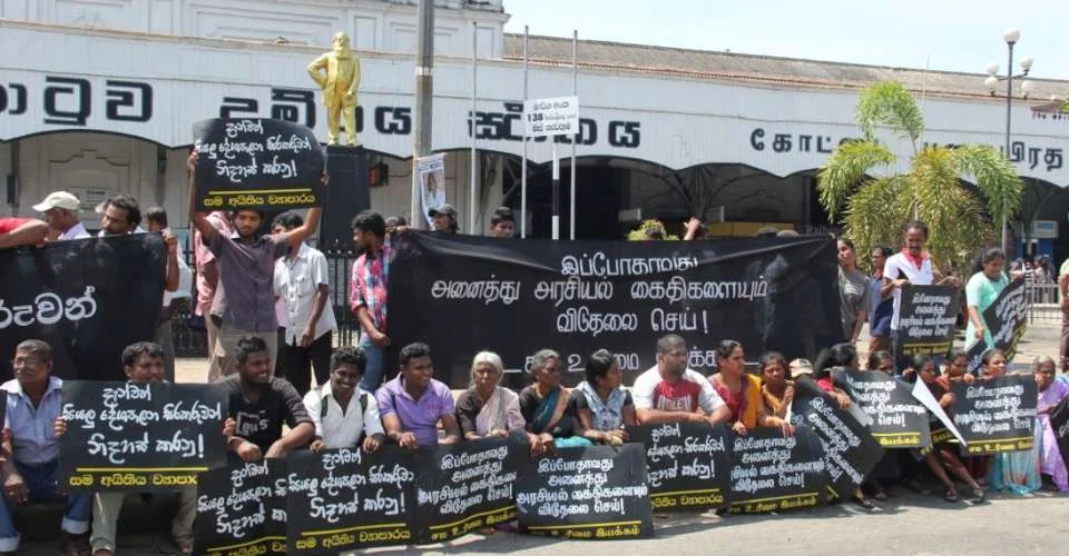 இலங்கையில் நீண்டகாலமாகத் தடுத்து வைக்கப்பட்டுள்ள தமிழ் அரசியல் கைதிகளை நிபந்தனையின்றி விடுதலை செய்யக் கோரிக்கை